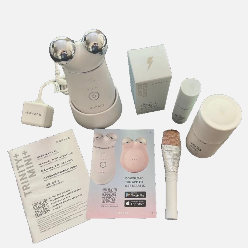 NuFACE Trinity+ Facial Toning Firming Lifting Device Kit w Super Peptide Booster